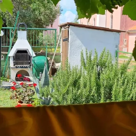 アパート Centar Paklenica *