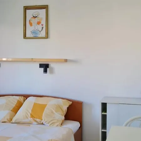 アパート Centar Paklenica