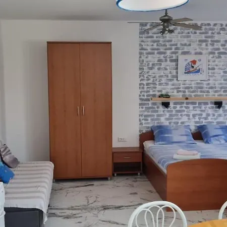 Centar Paklenica
