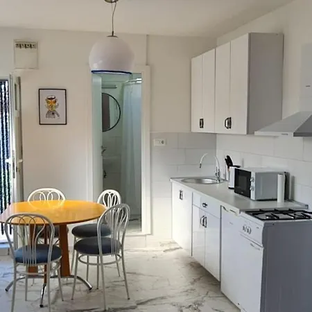 Centar Paklenica סלינה